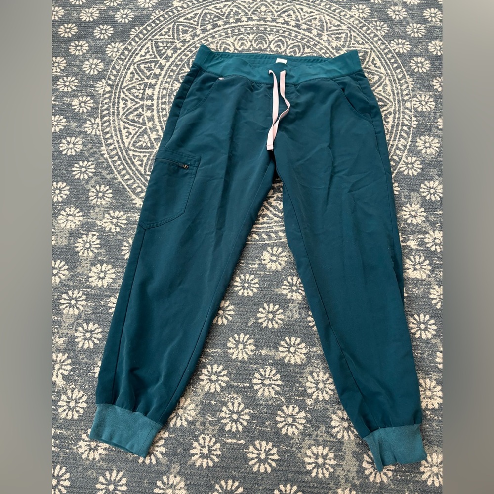 EUC Figs Zamora Teal Scrub Jogger Pant Petite
